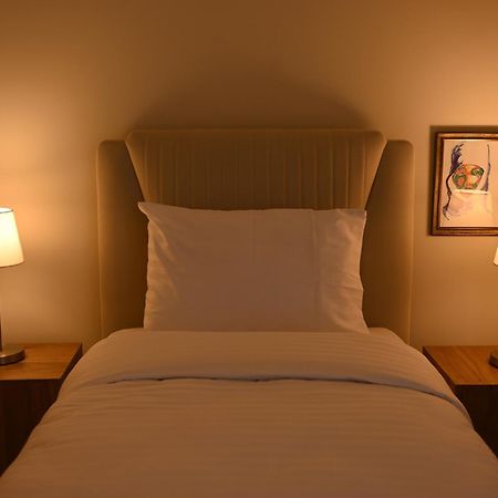 Niche Boutique Hotel Tirana Kültér fotó