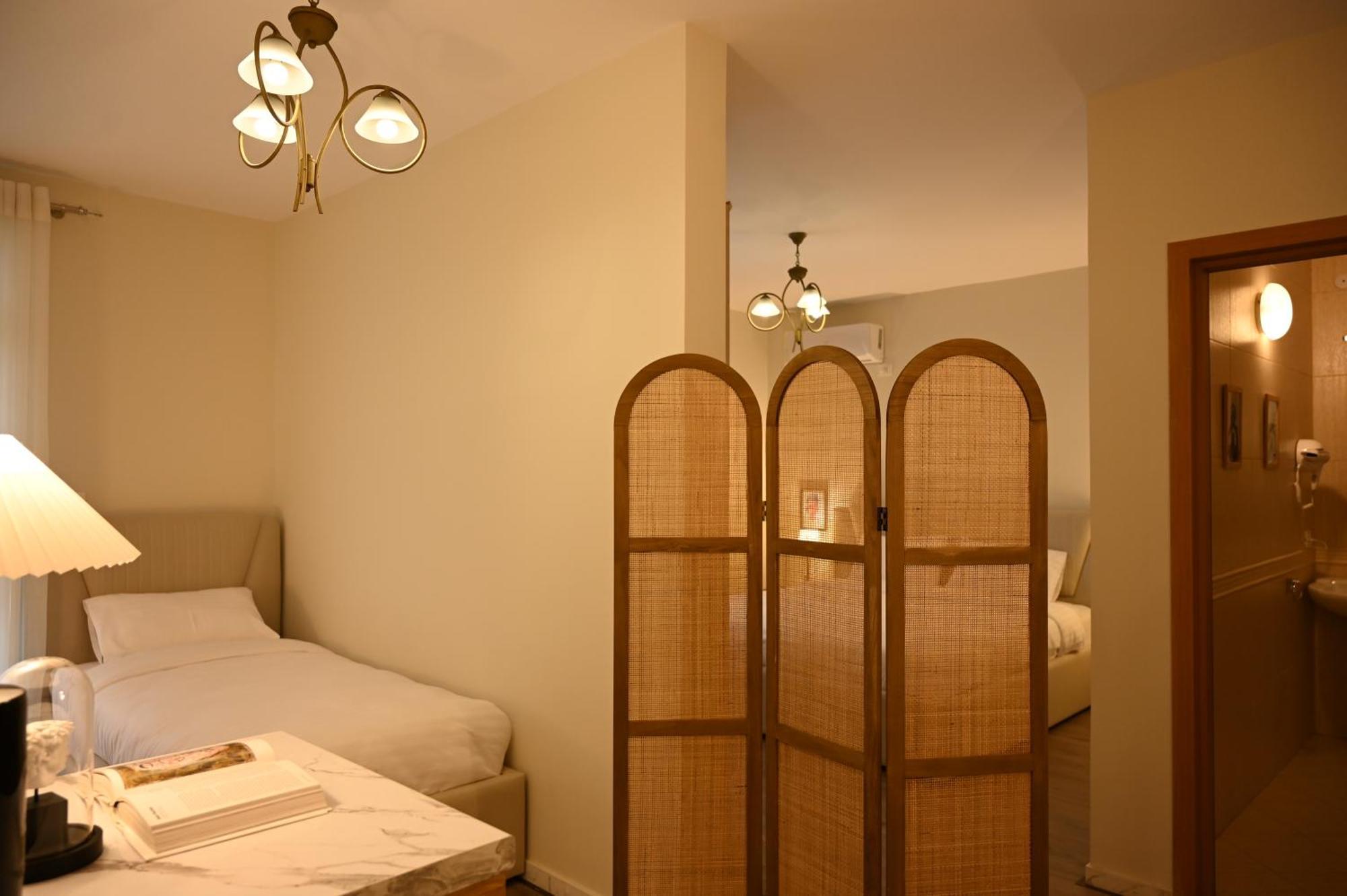 Niche Boutique Hotel Tirana Kültér fotó