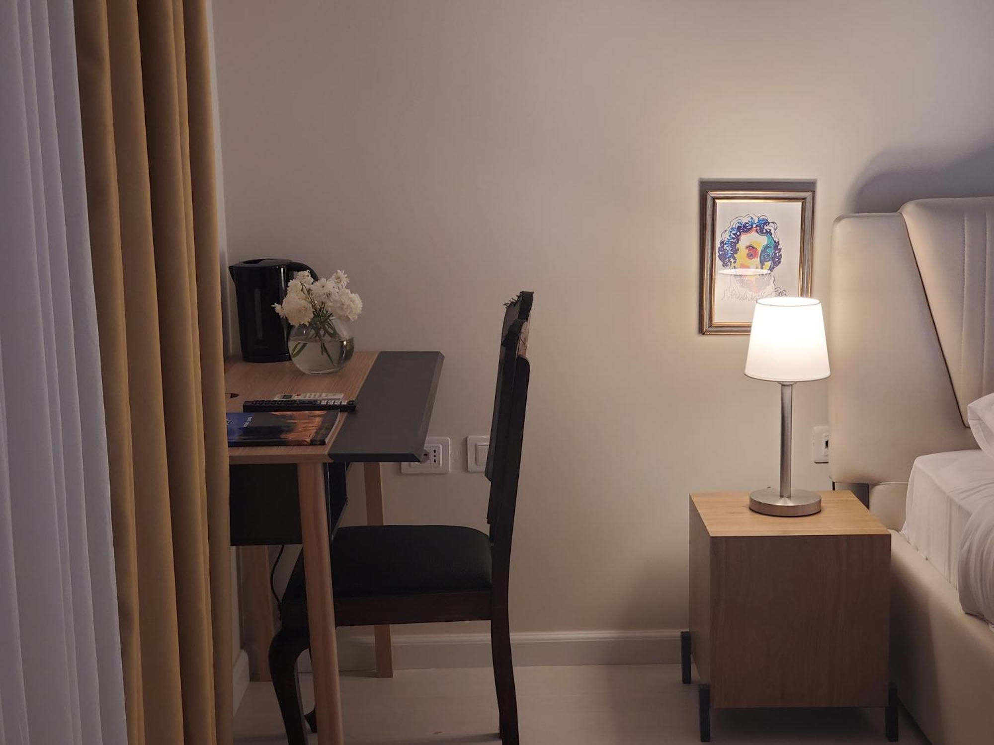 Niche Boutique Hotel Tirana Kültér fotó