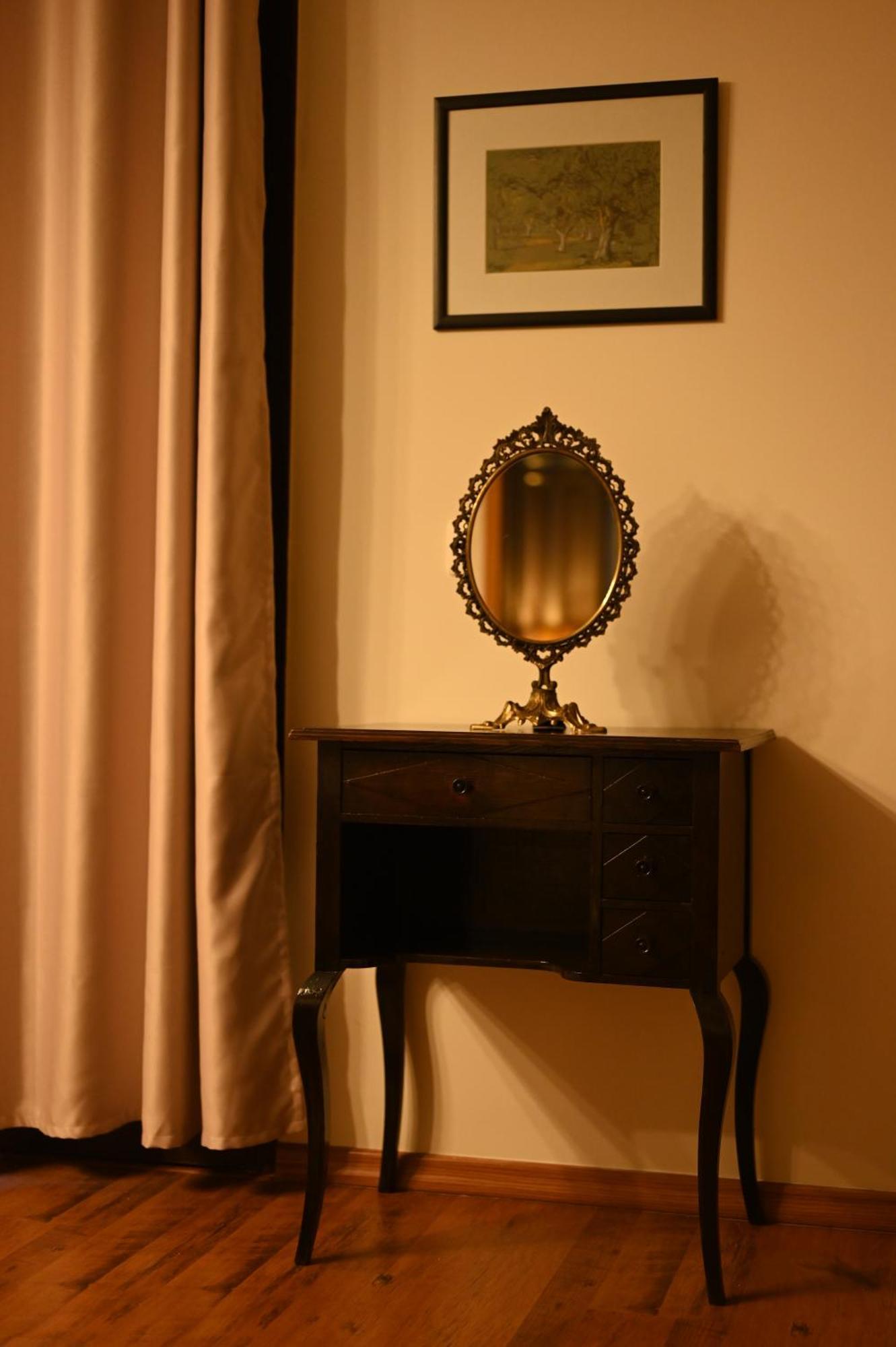 Niche Boutique Hotel Tirana Kültér fotó