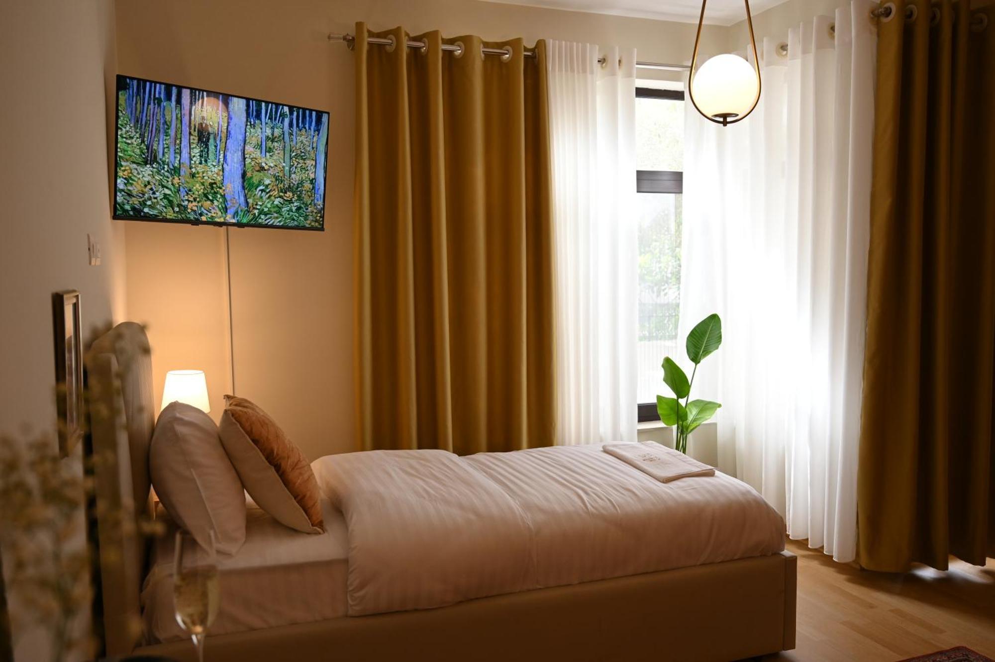 Niche Boutique Hotel Tirana Kültér fotó