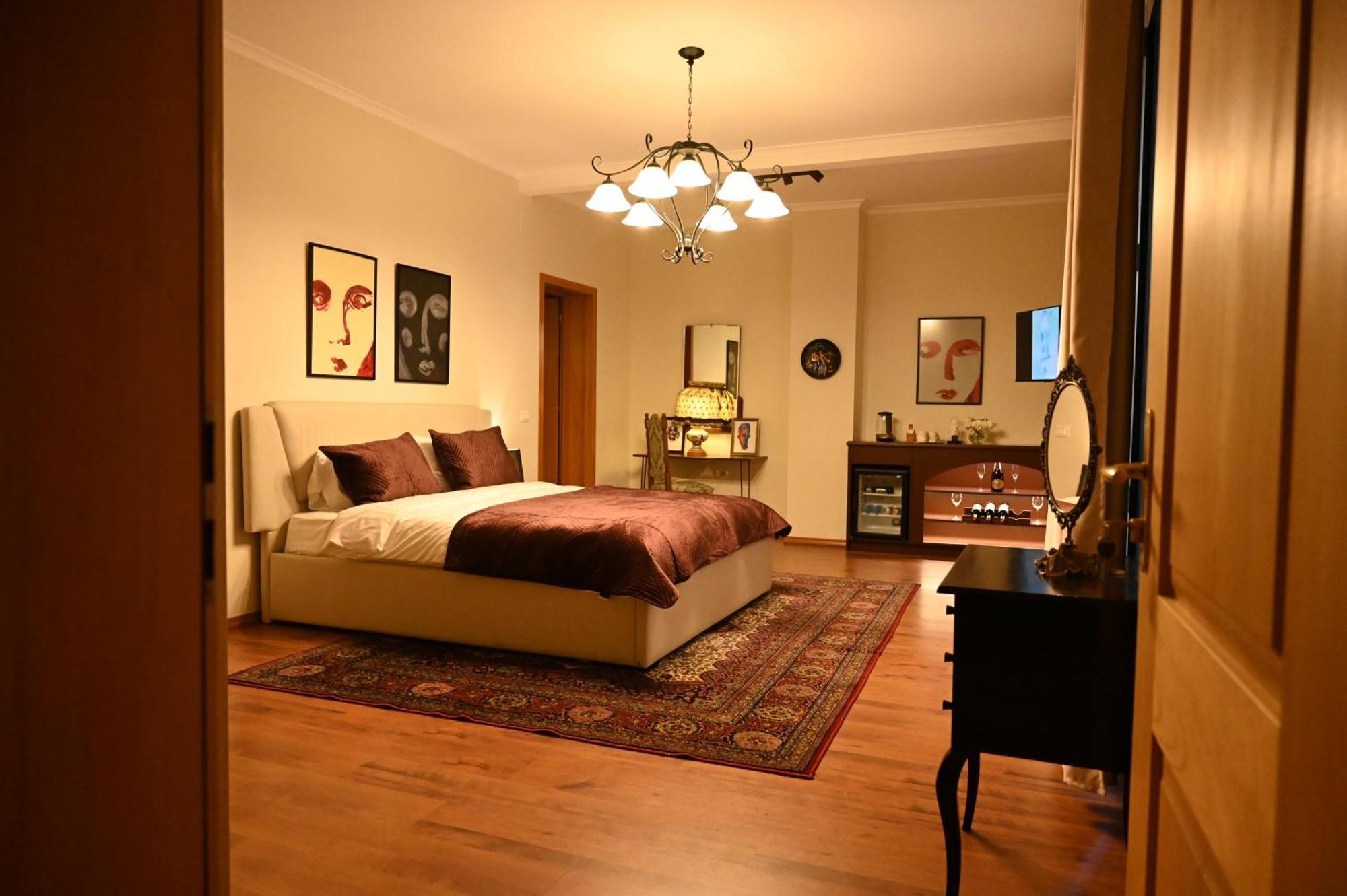Niche Boutique Hotel Tirana Kültér fotó